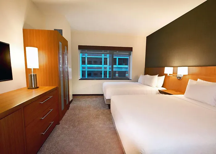 Hyatt Place Chicago/downtown - The Loop Hotel 3*